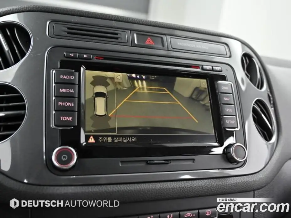 Volkswagen Tiguan 2015 2.0 автомат (гидро), фото 15