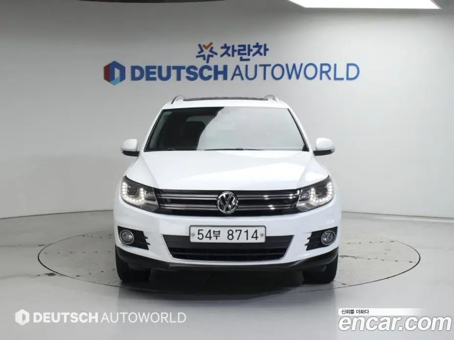 Volkswagen Tiguan 2015 2.0 автомат (гидро), фото 3