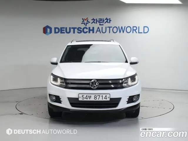Volkswagen Tiguan 2015 2.0 автомат (гидро), миниатюра 3