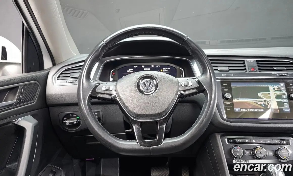 Volkswagen Tiguan 2020 2.0 автомат (гидро), фото 12