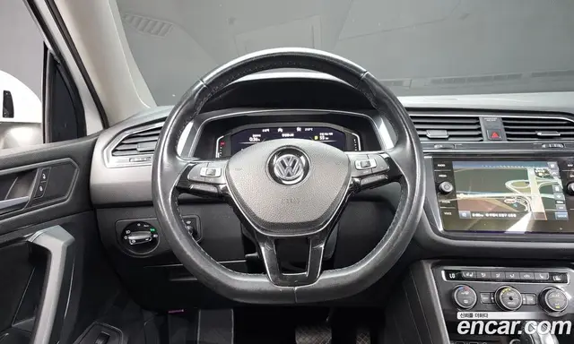 Volkswagen Tiguan 2020 2.0 автомат (гидро), миниатюра 12