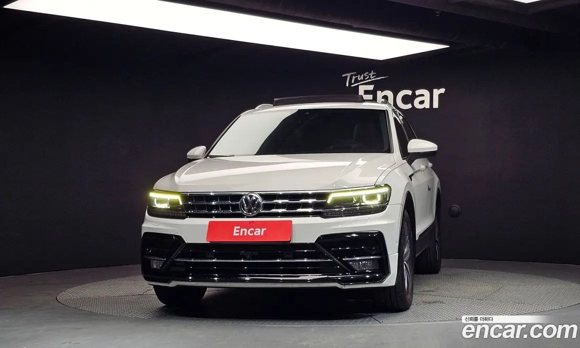 Volkswagen Tiguan 2020 2.0 автомат (гидро), фото 3