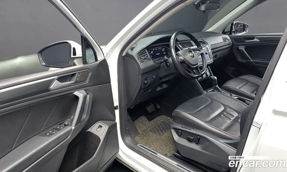 Volkswagen Tiguan 2020 2.0 автомат (гидро), фото 10