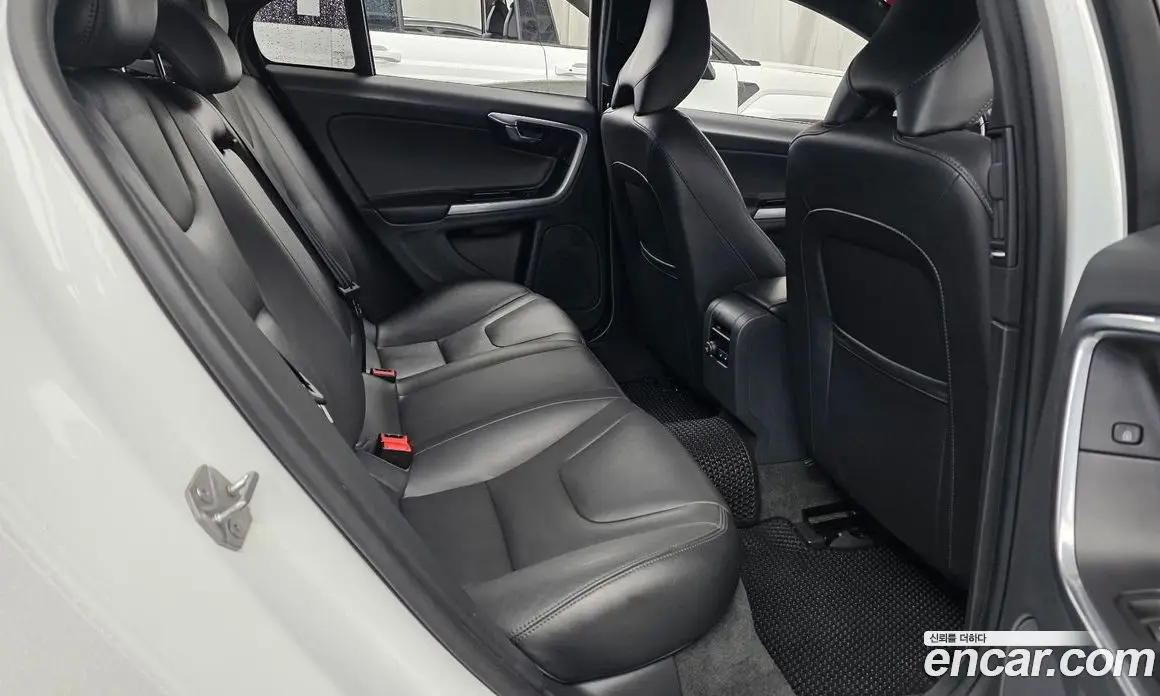Volvo S60 2015 2.0 автомат (гидро), фото 11