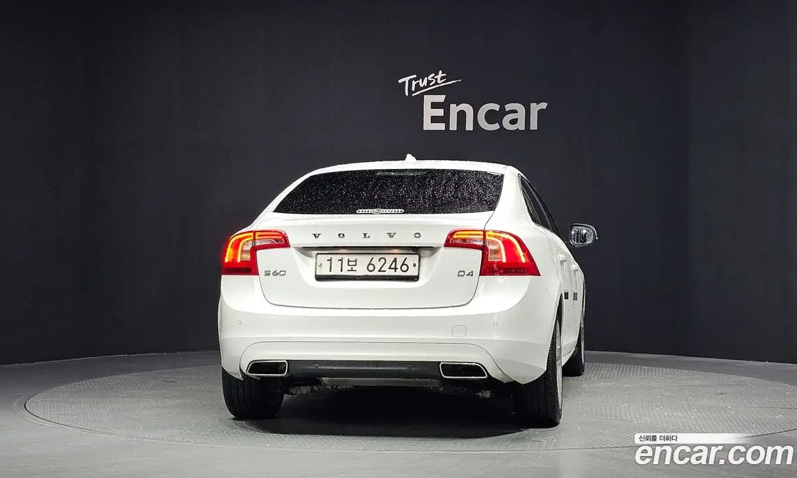 Volvo S60 2015 2.0 автомат (гидро), фото 4