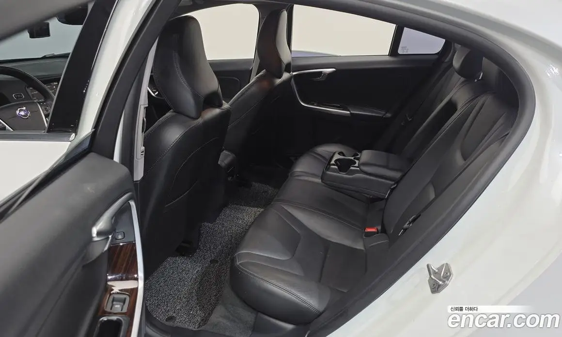 Volvo S60 2018 2.0 автомат (гидро), фото 12