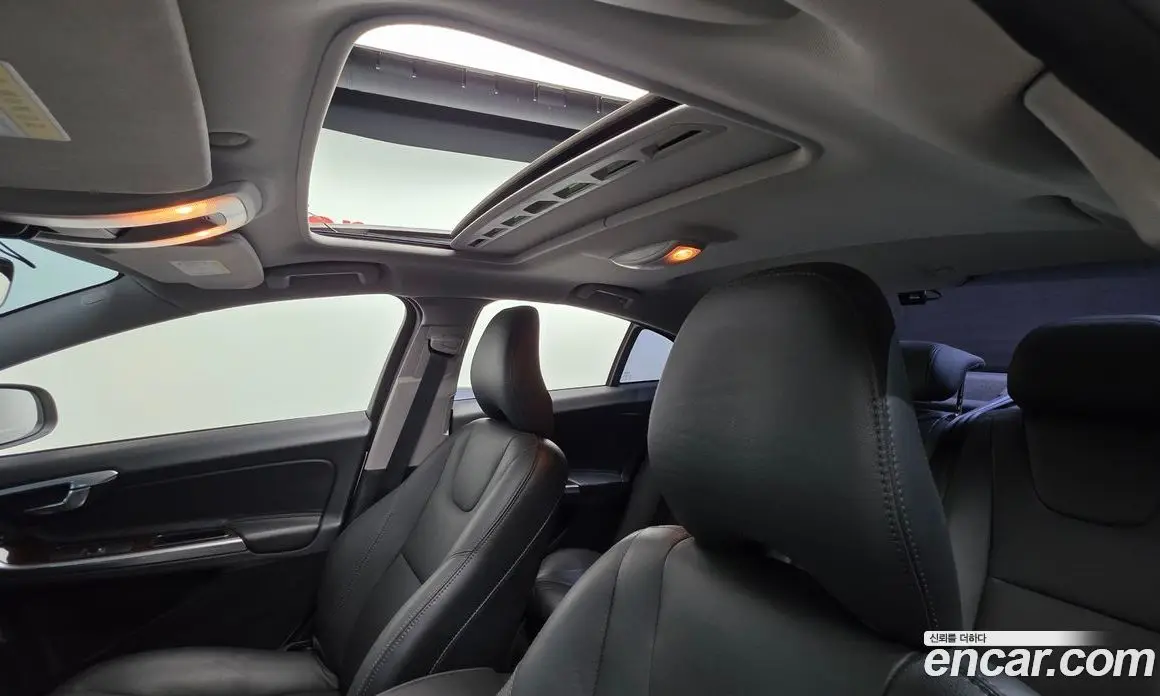 Volvo S60 2018 2.0 автомат (гидро), фото 15
