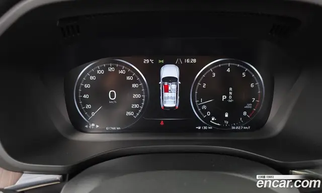 Volvo XC60 2021 2.0 автомат (гидро), миниатюра 11