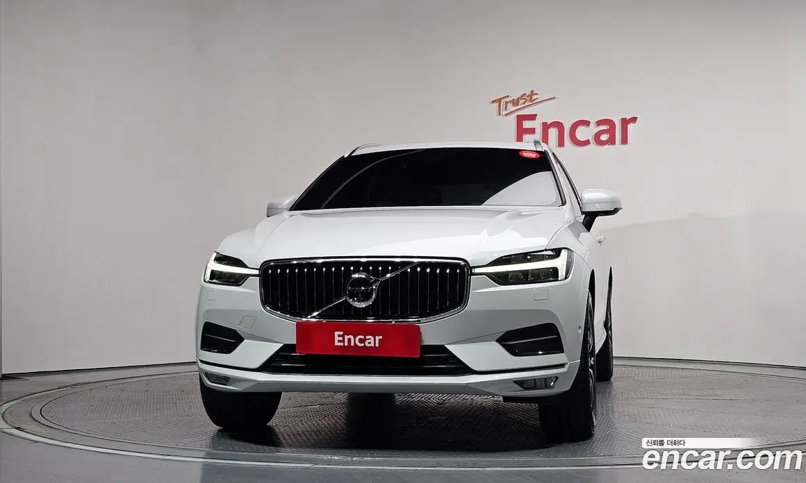 Volvo XC60 2021 2.0 автомат (гидро), фото 3