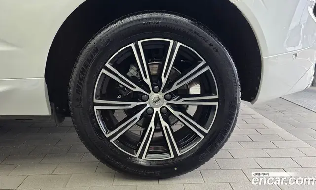 Volvo XC60 2021 2.0 автомат (гидро), миниатюра 7