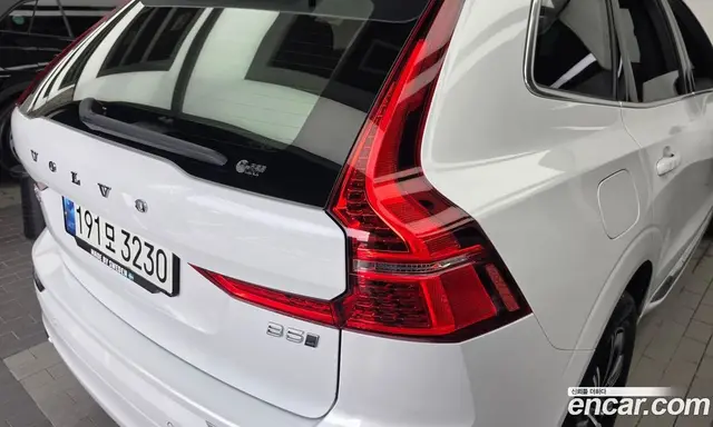 Volvo XC60 2021 2.0 автомат (гидро), миниатюра 9