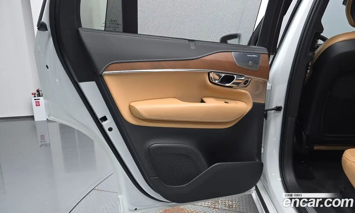 Volvo XC90 2019 2.0 автомат (гидро), фото 14