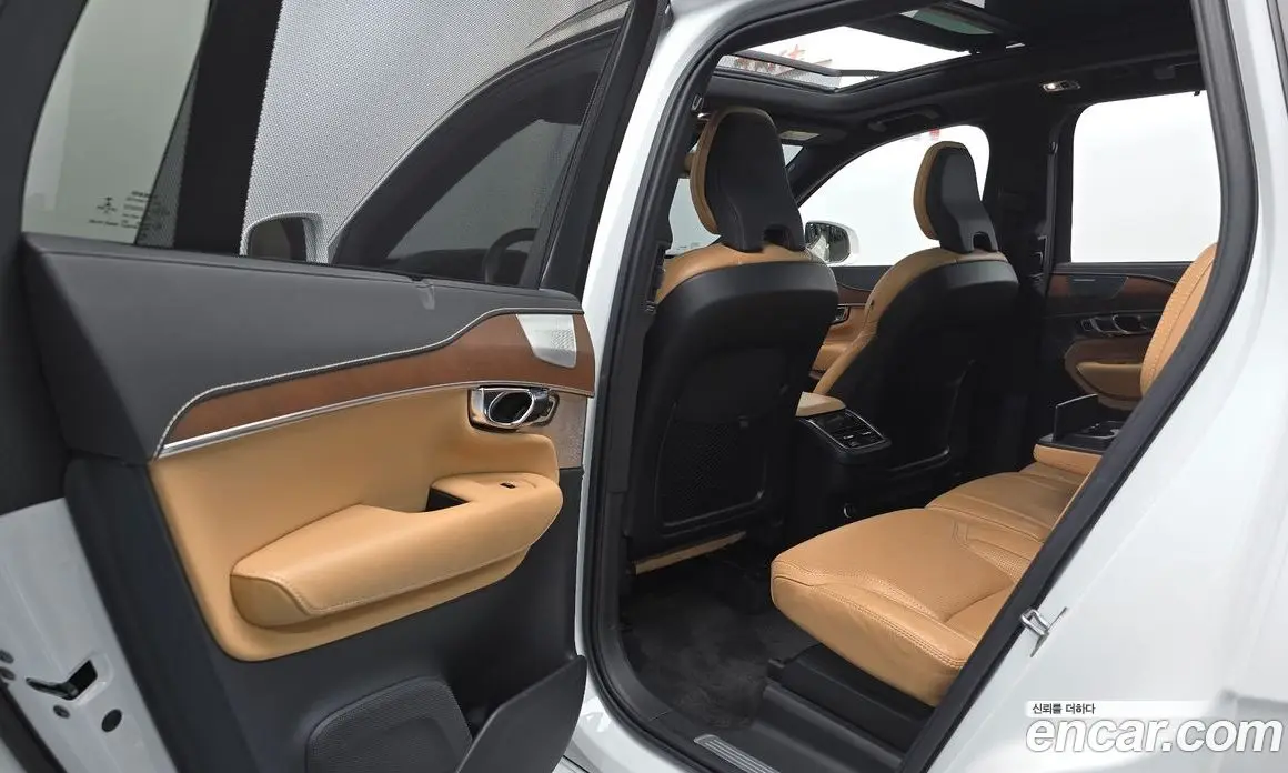 Volvo XC90 2019 2.0 автомат (гидро), фото 15