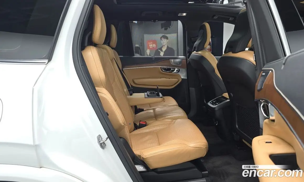 Volvo XC90 2019 2.0 автомат (гидро), фото 17