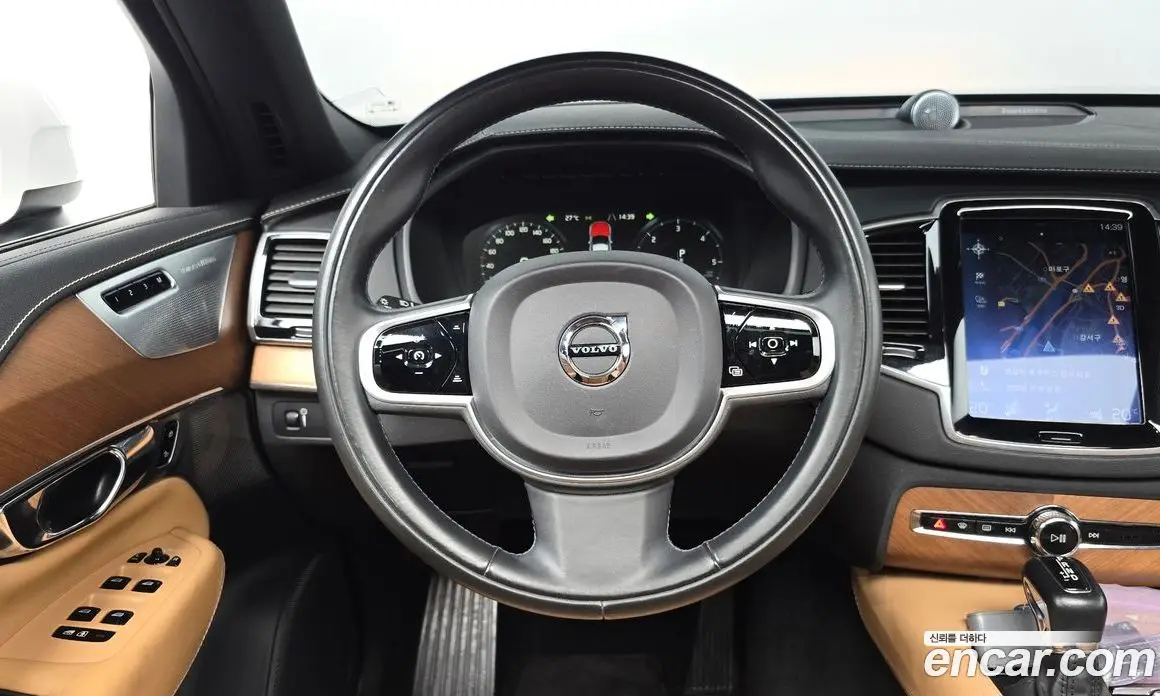 Volvo XC90 2019 2.0 автомат (гидро), фото 18