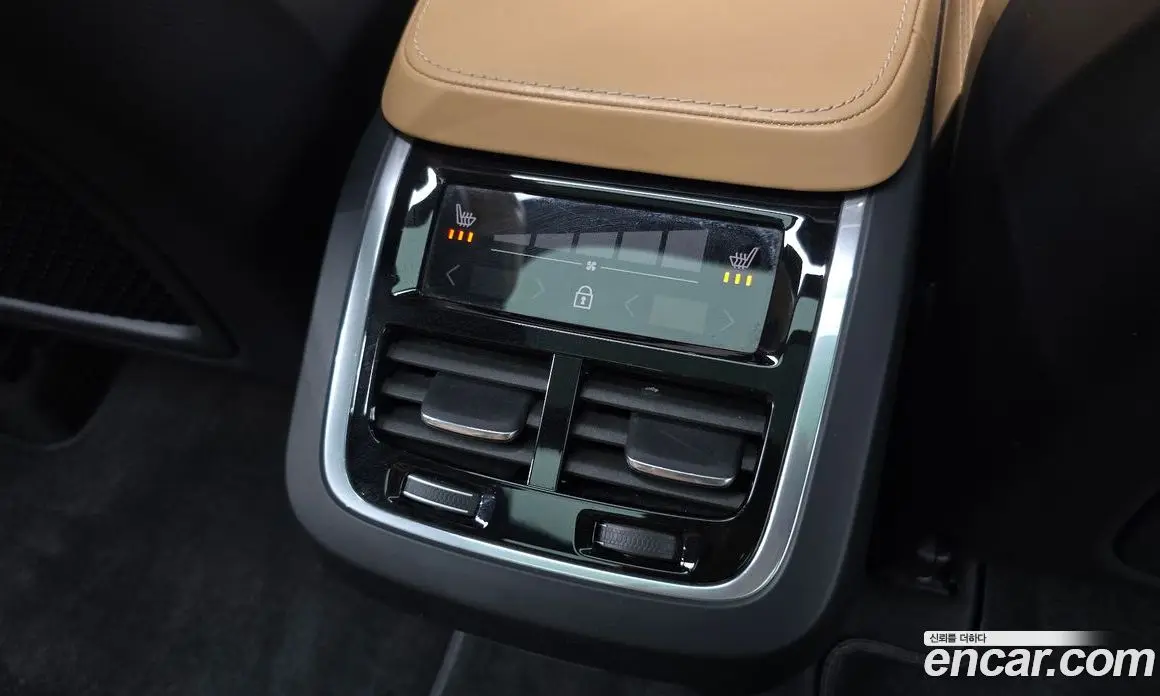 Volvo XC90 2019 2.0 автомат (гидро), фото 30