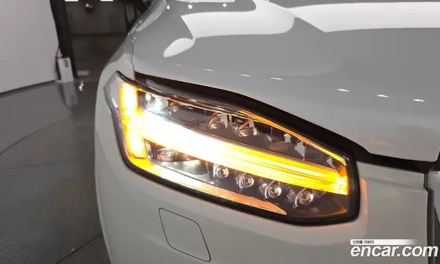 Volvo XC90 2019 2.0 автомат (гидро), миниатюра 7