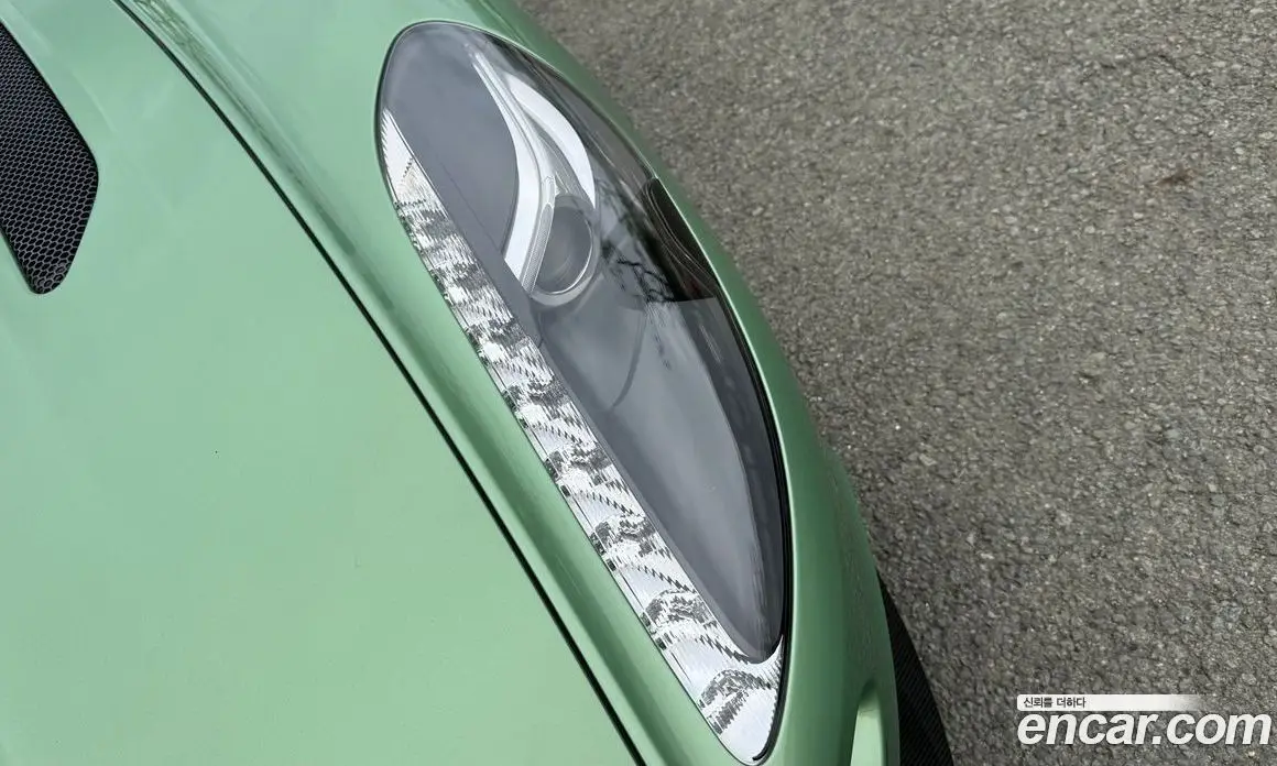 Aston Martin Vanquish 2016 5.9 автомат (гидро), фото 8