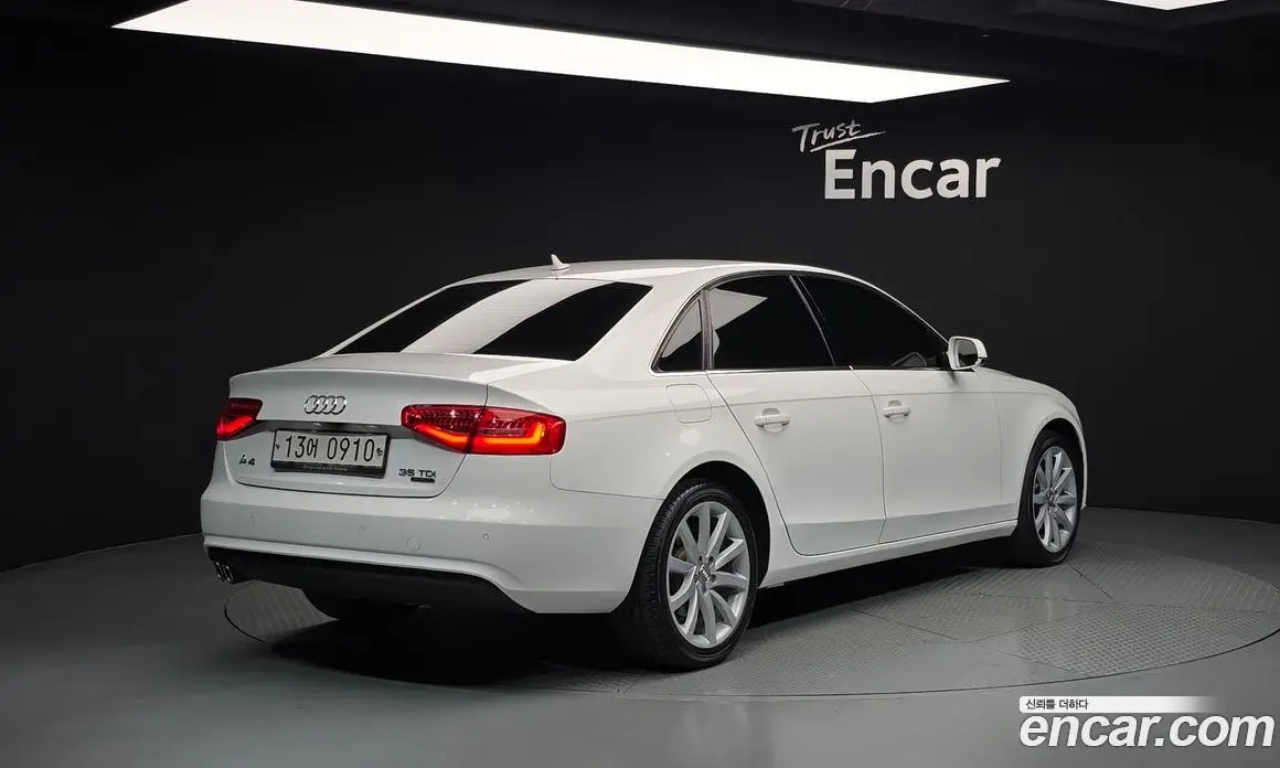 Audi A4 2015 2.0 автомат (гидро), фото 2 Audi A4 2015 2.0 автомат (гидро), фото 2