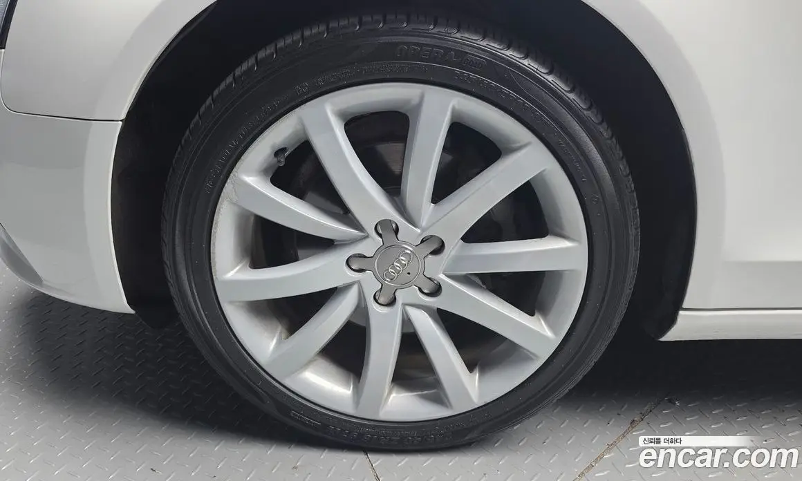 Audi A4 2015 2.0 автомат (гидро), фото 5 Audi A4 2015 2.0 автомат (гидро), фото 5