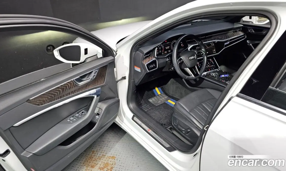 Audi A6 2019 2.0 автомат (гидро), фото 12
