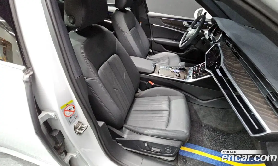 Audi A6 2019 2.0 автомат (гидро), фото 15