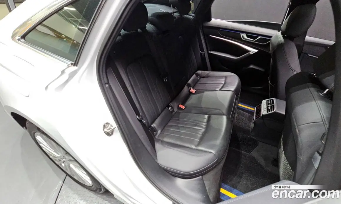 Audi A6 2019 2.0 автомат (гидро), фото 16