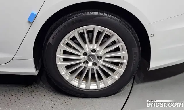 Audi A6 2019 2.0 автомат (гидро), миниатюра 6