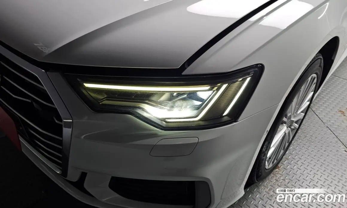 Audi A6 2019 2.0 автомат (гидро), фото 7