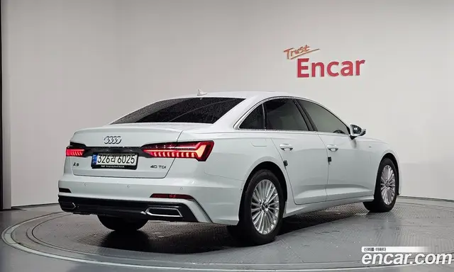 Audi A6 2020 2.0 автомат (гидро), миниатюра 2