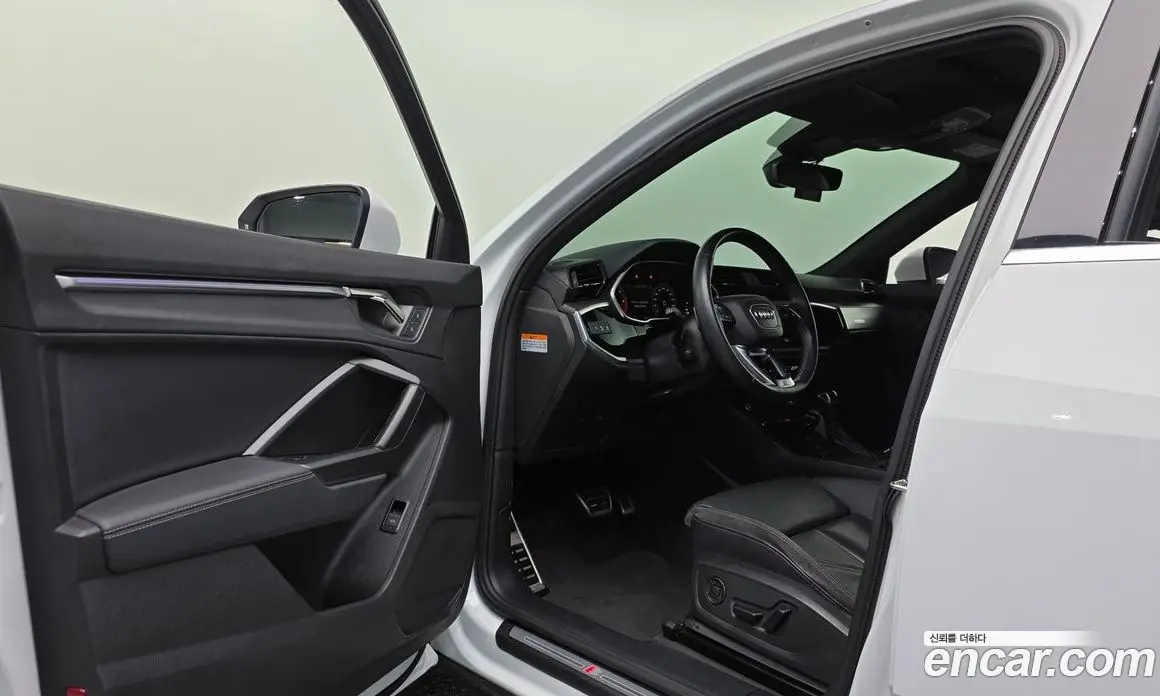 Audi Q3 2022 2.0 автомат (гидро), фото 13