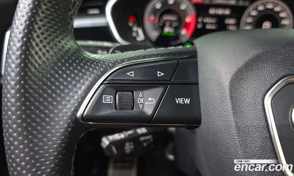Audi Q3 2022 2.0 автомат (гидро), фото 30