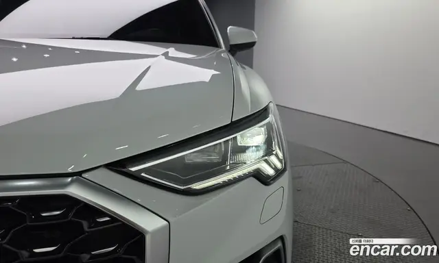 Audi Q3 2022 2.0 автомат (гидро), миниатюра 8