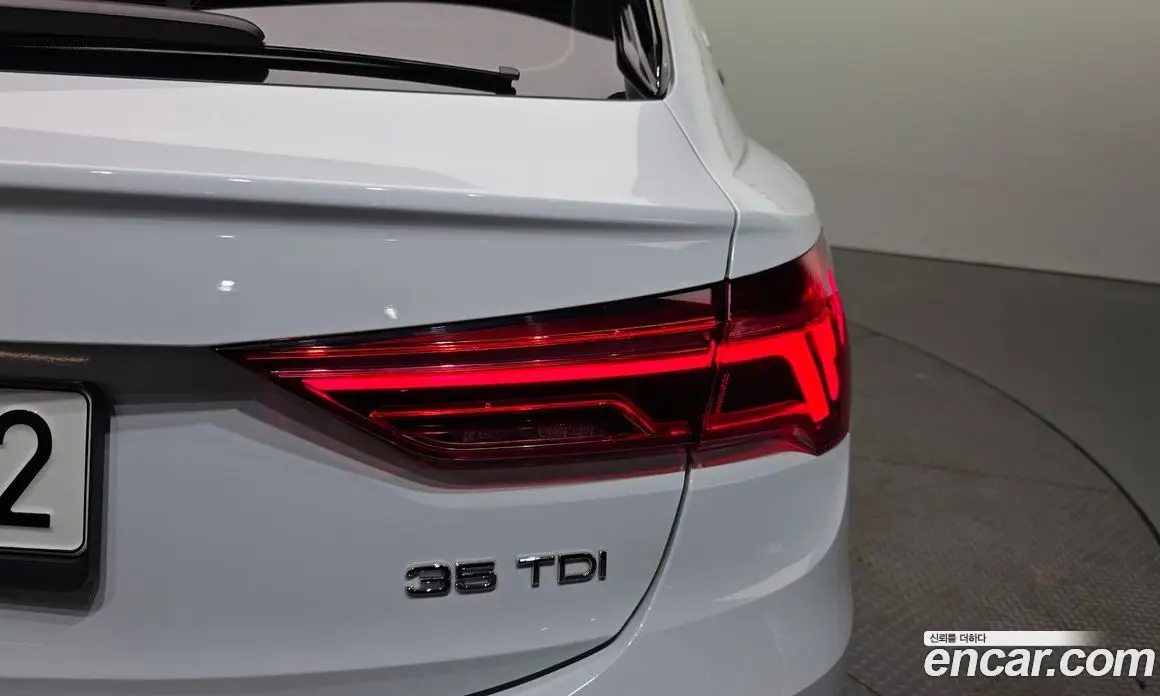 Audi Q3 2022 2.0 автомат (гидро), фото 9