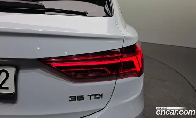 Audi Q3 2022 2.0 автомат (гидро), миниатюра 9