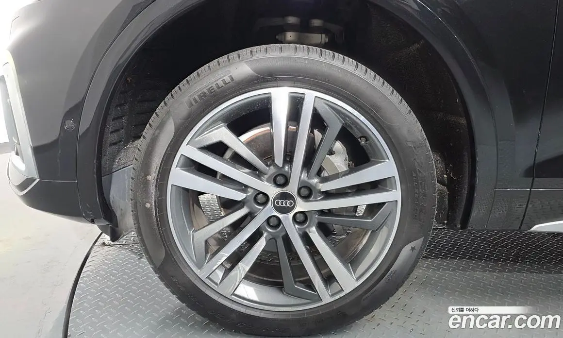 Audi Q5 2021 2.0 автомат (гидро), фото 5 Audi Q5 2021 2.0 автомат (гидро), фото 5
