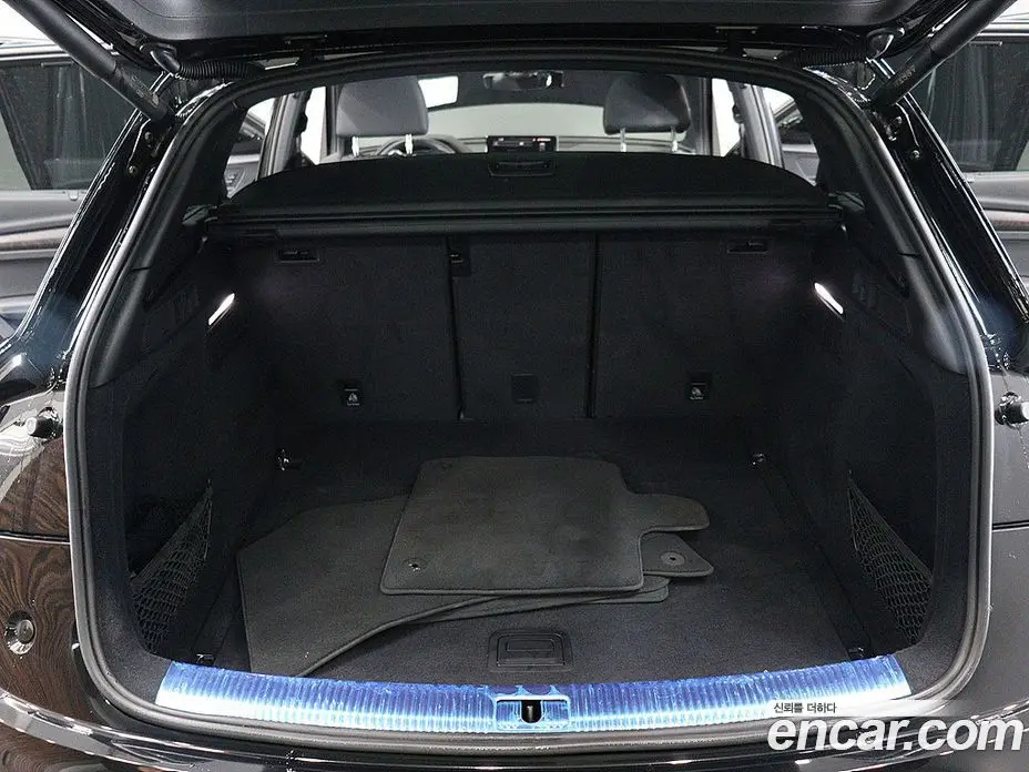 Audi Q5 2023 2.0 автомат (гидро), фото 5