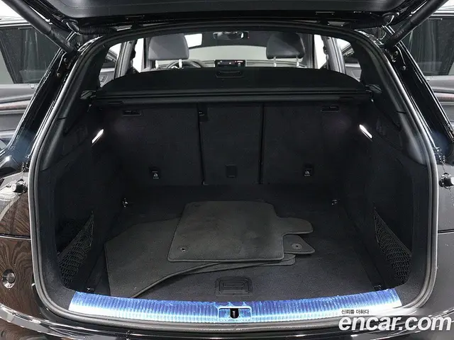 Audi Q5 2023 2.0 автомат (гидро), миниатюра 5