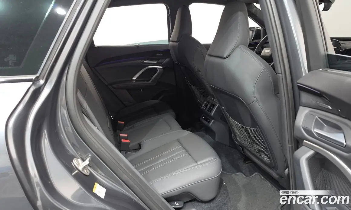 Audi Q5 2025 2.0 автомат (гидро), фото 17