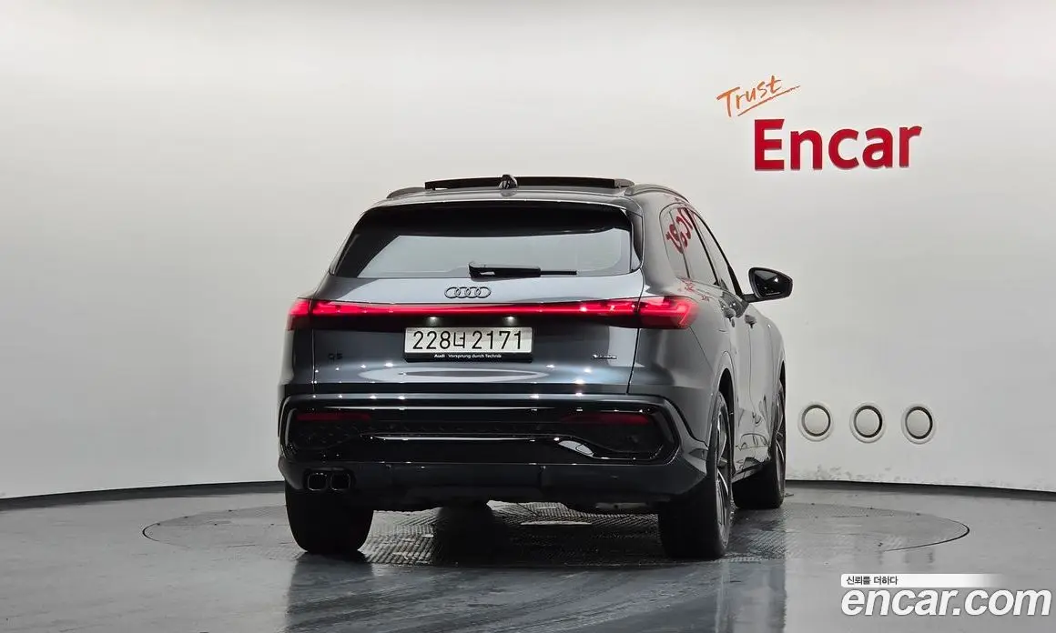 Audi Q5 2025 2.0 автомат (гидро), фото 4