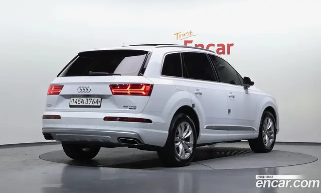 Audi Q7 2019 2.0 автомат (гидро), миниатюра 2 Audi Q7 2019 2.0 автомат (гидро), миниатюра 2