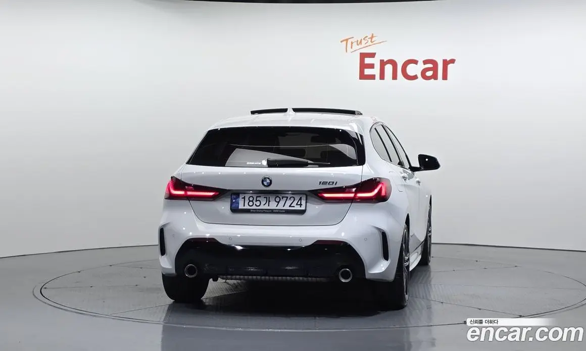 BMW 1 серия 2023 2.0 автомат (гидро), фото 4