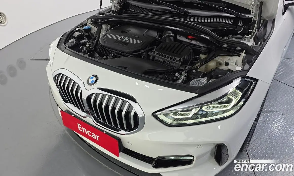 BMW 1 серия 2023 2.0 автомат (гидро), фото 6