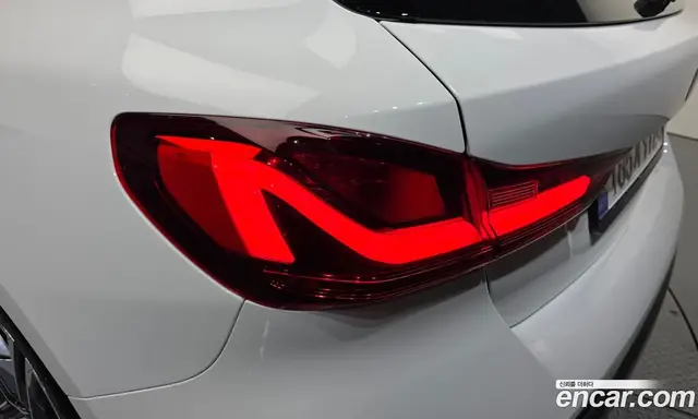 BMW 1 серия 2023 2.0 автомат (гидро), миниатюра 9