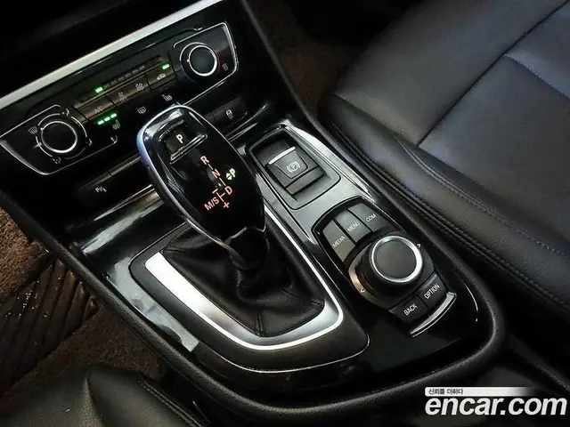 BMW 2 серия 2019 2.0 автомат (гидро), миниатюра 11