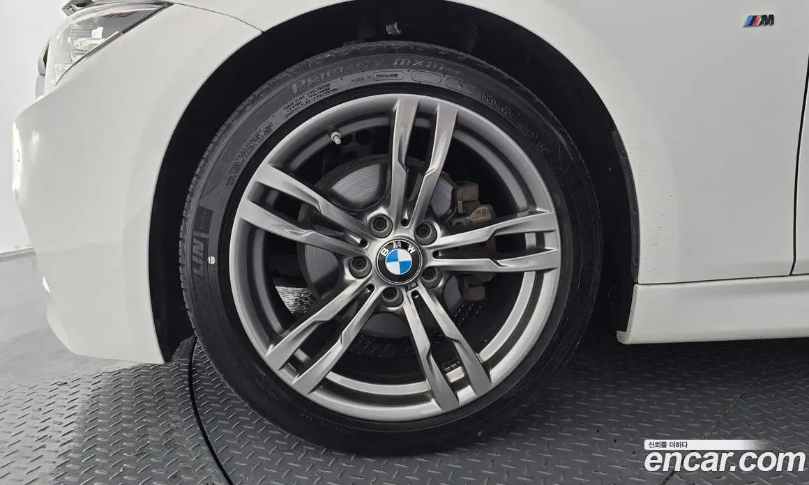 BMW 3 серия 2017 2.0 автомат (гидро), фото 4