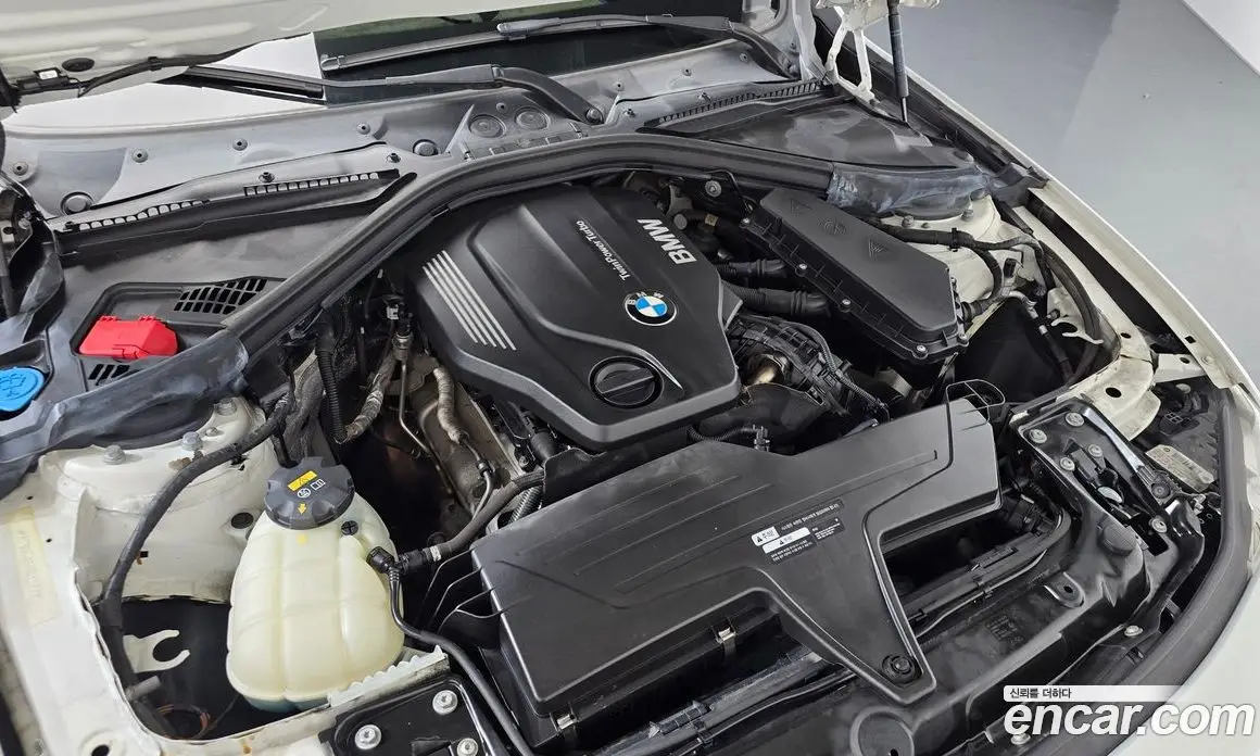 BMW 3 серия 2017 2.0 автомат (гидро), фото 5