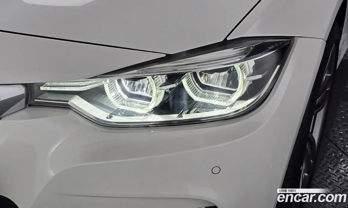 BMW 3 серия 2017 2.0 автомат (гидро), фото 7