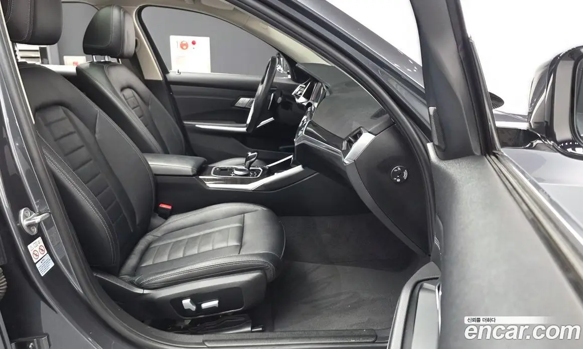 BMW 3 серия 2021 2.0 автомат (гидро), фото 17