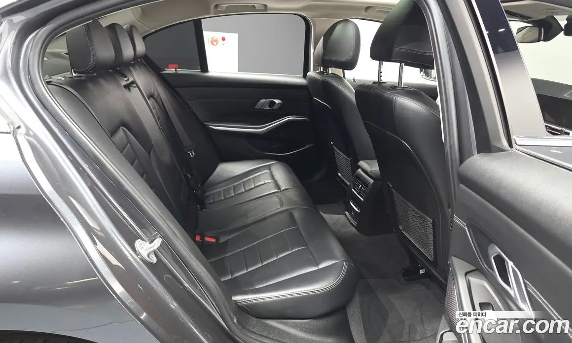 BMW 3 серия 2021 2.0 автомат (гидро), фото 18